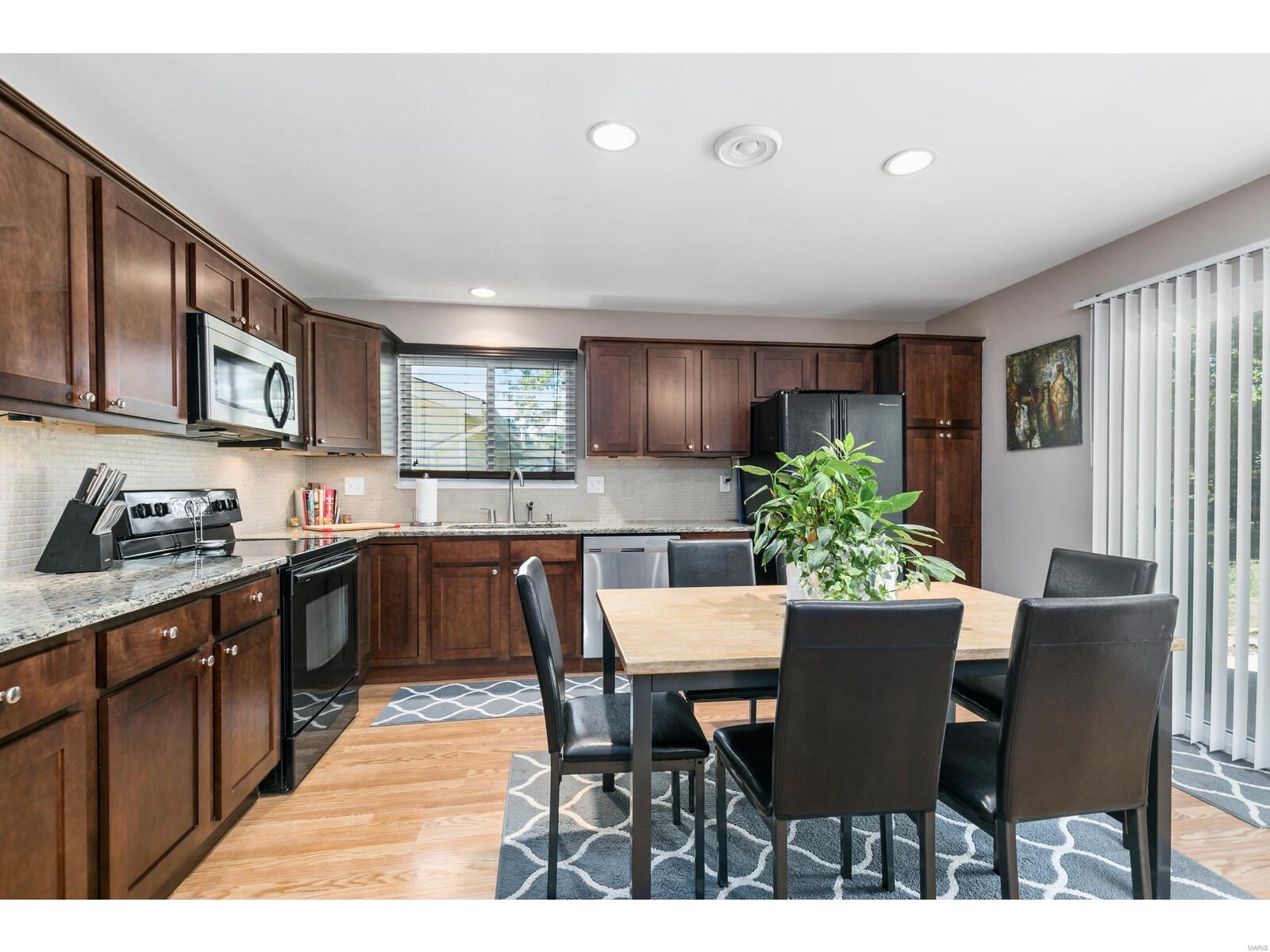 5771 Huntsport Road St. Louis, MO 63129 - Photo 8 of 19