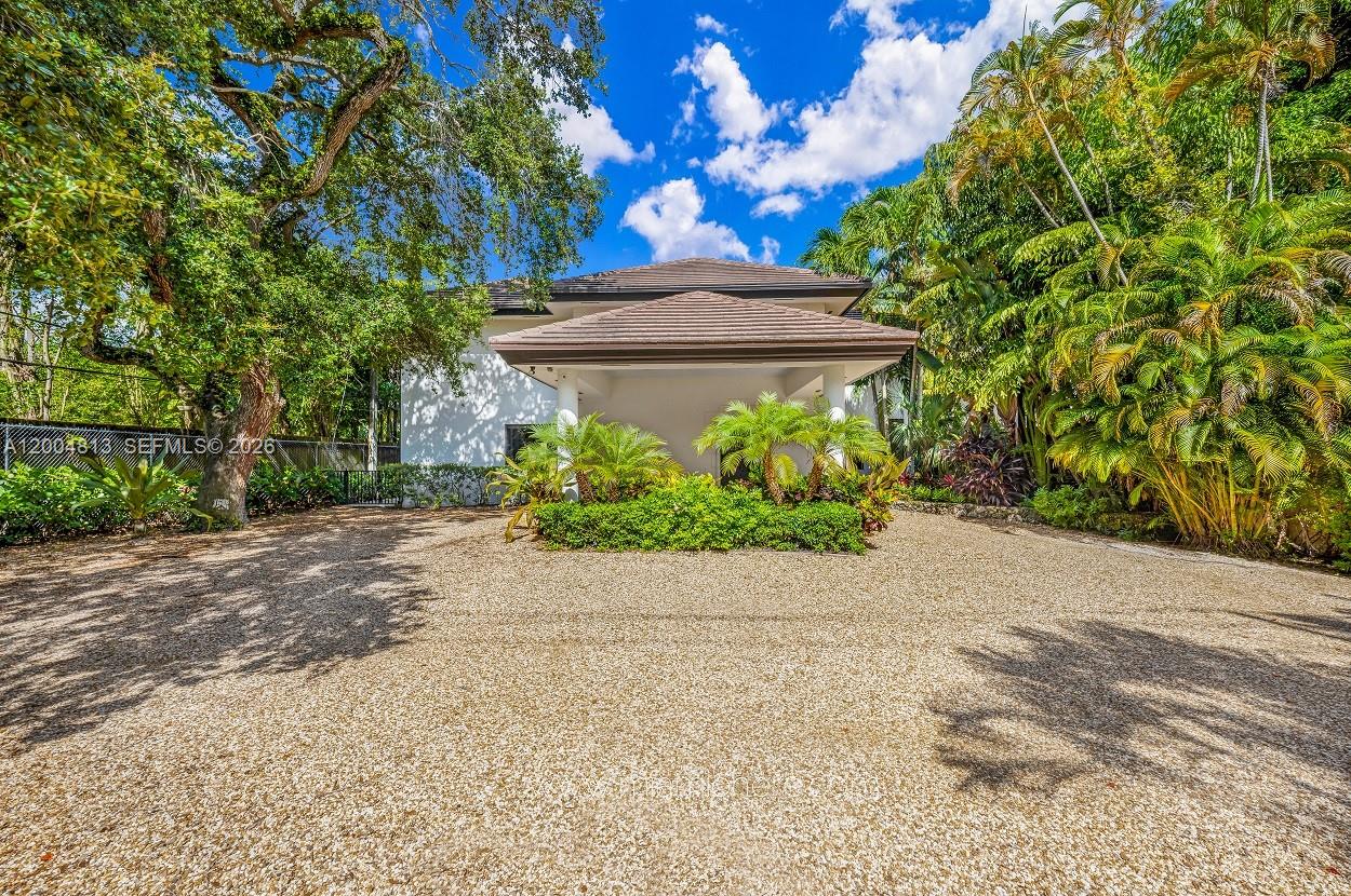 3900 Douglas Road Coconut Grove, FL 33133 - Photo 2 of 25