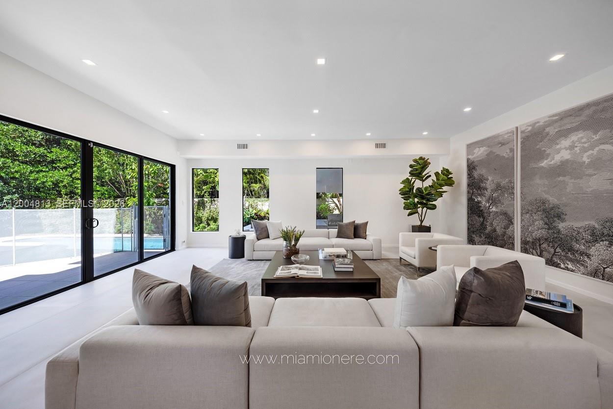 3900 Douglas Road Coconut Grove, FL 33133 - Photo 6 of 25