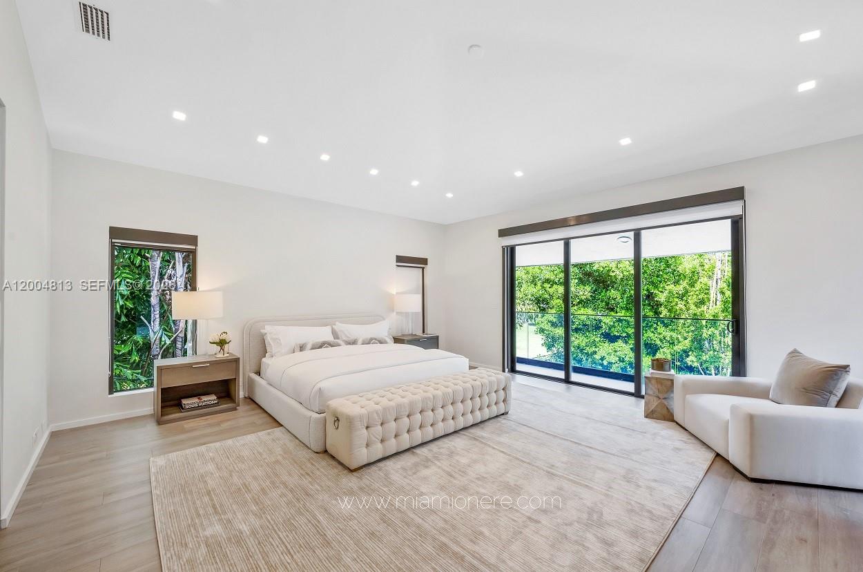 3900 Douglas Road Coconut Grove, FL 33133 - Photo 10 of 25