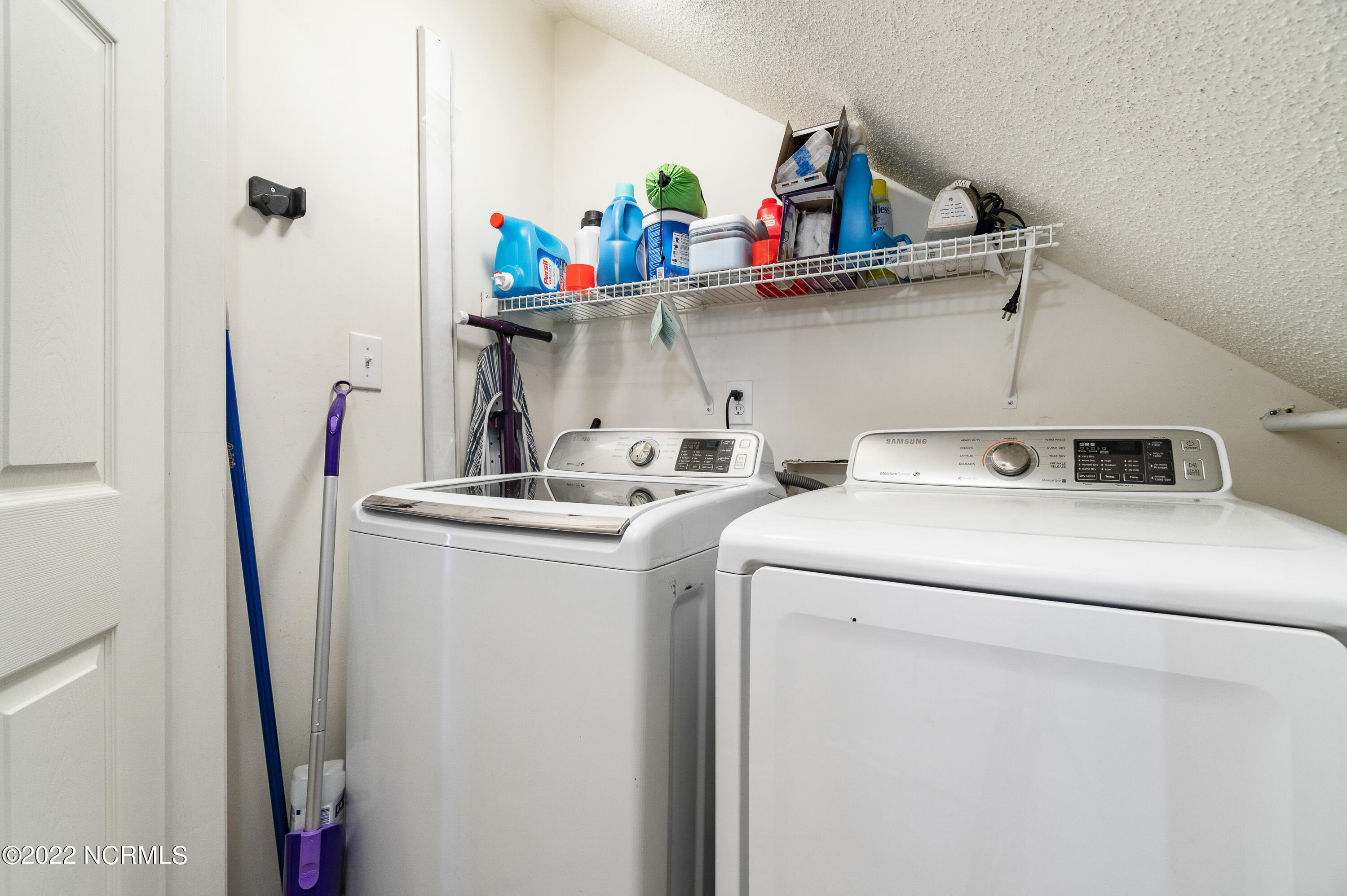 338 Foxhall Road Newport, NC 28570 - Photo 12 of 22 Laundry Room
