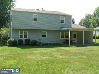 114 Moonflower Road Hatboro, PA 19040 - Photo 11 of 12 Gallery Image 11