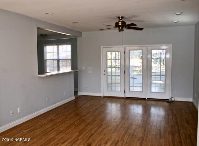 332 Emerald Ridge Drive Hampstead, NC 28443 - Photo 5 of 30 5