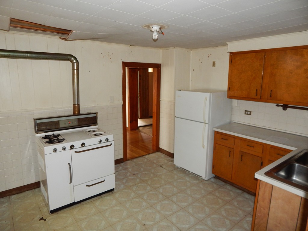 344 Bridle Path Worcester, MA 01604 - Photo 7 of 17 Gallery Image 7