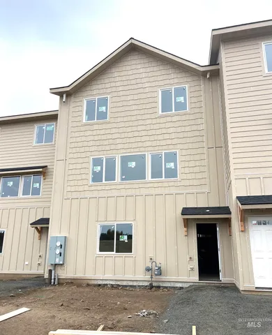 $469,000 | 1377 Edington, Moscow, ID 83843