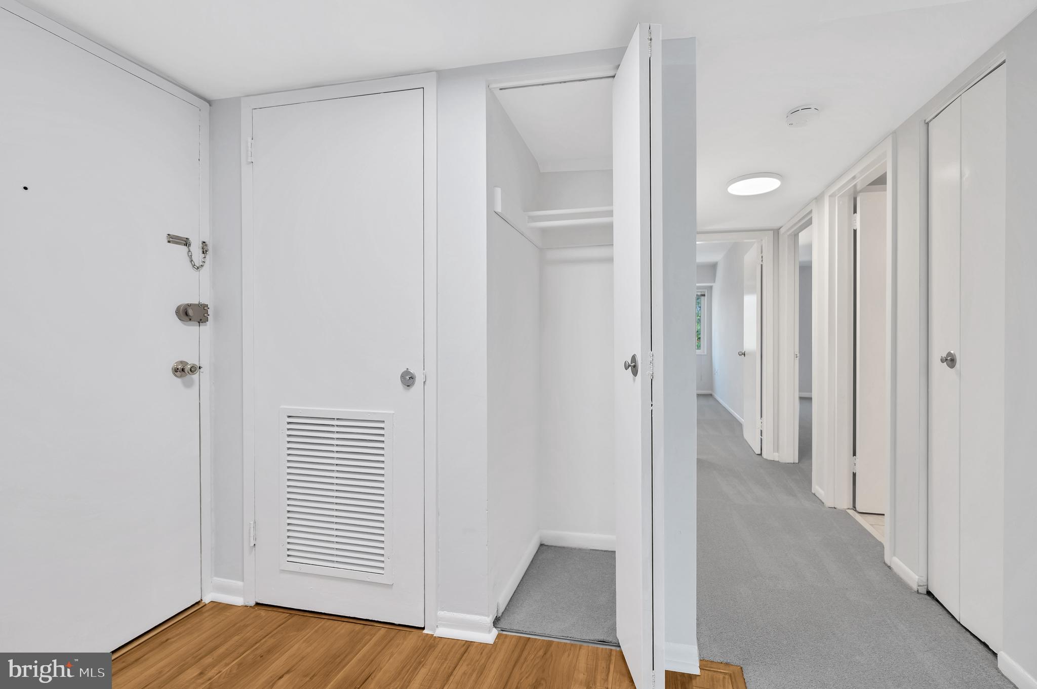 1556 Northgate Square, Unit 21B Reston, VA 20190 - Photo 3 of 25