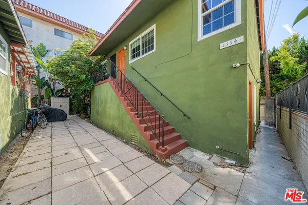 a view of entryway