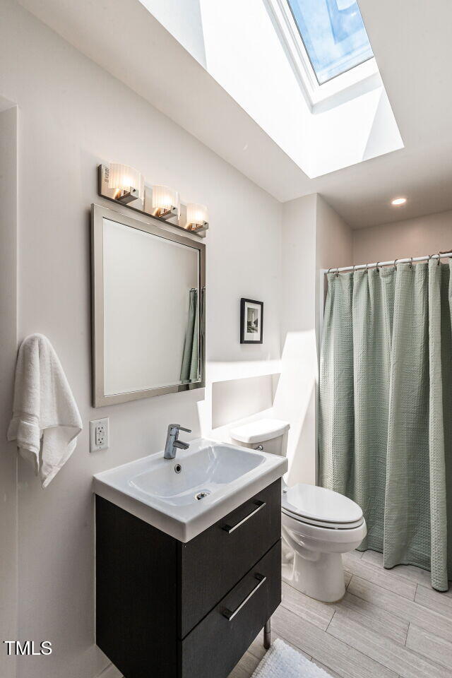 5809 Kimbal Street Raleigh, NC 27606 - Photo 23 of 45 023-1280x960-powder-room
