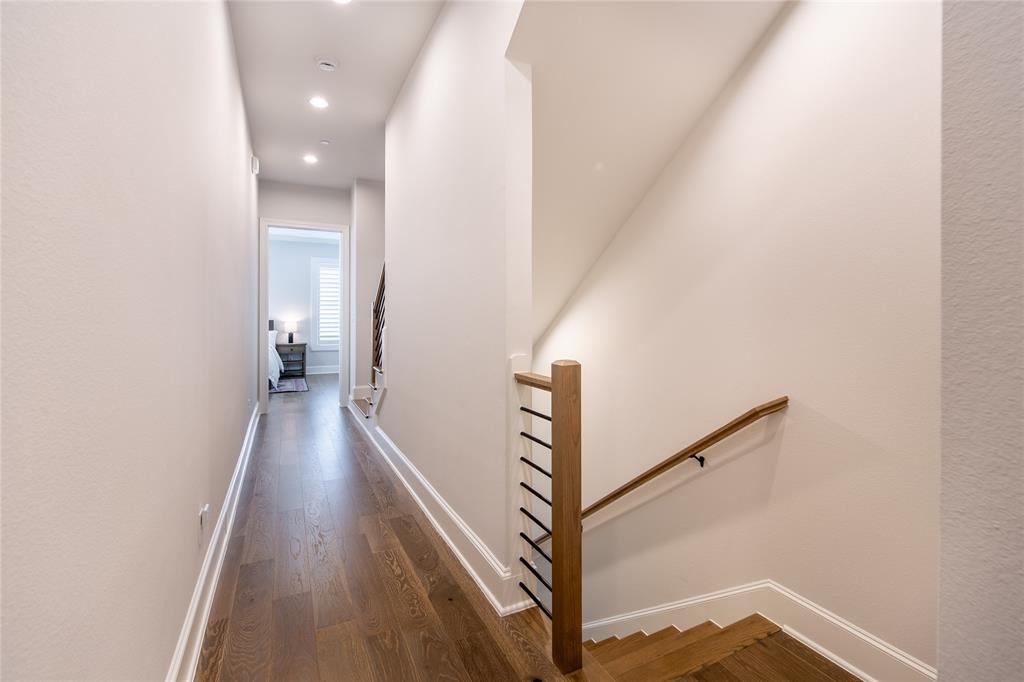 14948 Oak Street Addison, TX 75001 - Photo 13 of 38