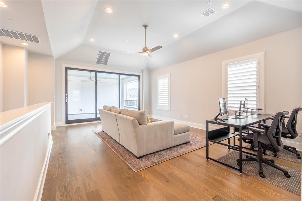 14948 Oak Street Addison, TX 75001 - Photo 27 of 38