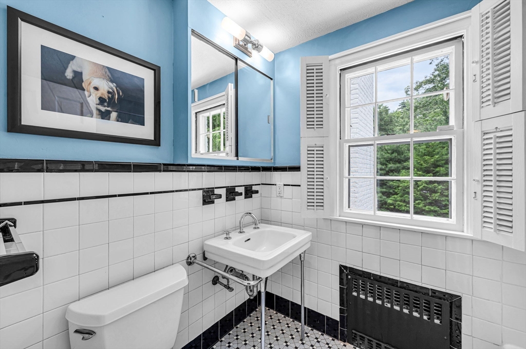 28 Brittany Road Longmeadow, MA 01106 - Photo 25 of 40