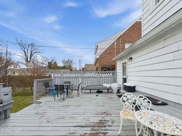 $279,999 | 1327 Baker Avenue, Schenectady, NY 12309