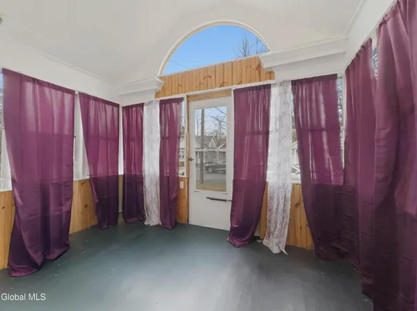 $279,999 | 1327 Baker Avenue, Schenectady, NY 12309