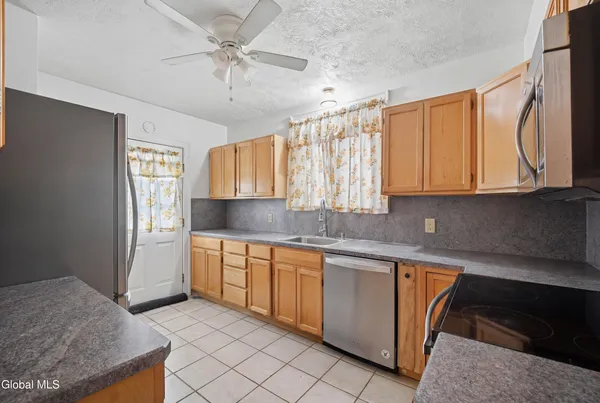 $279,999 | 1327 Baker Avenue, Schenectady, NY 12309