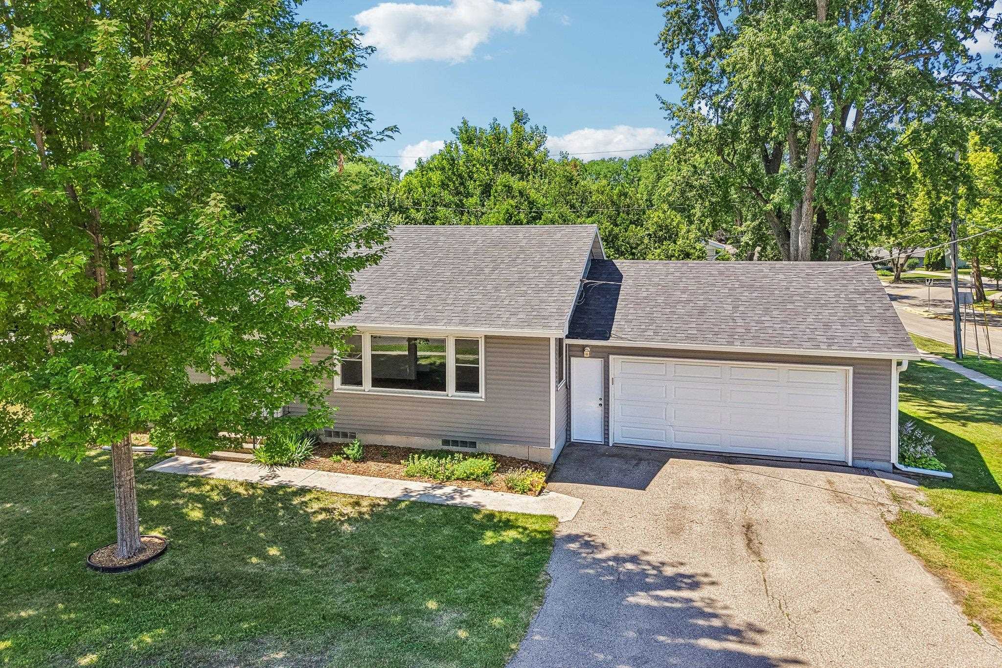 6741 Century Middleton, WI 53562 - Photo 5 of 22