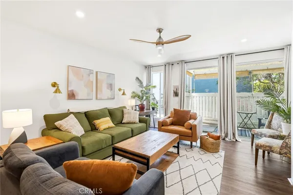 $499,000 | 17711 Margate Street, Unit 103, Encino, CA 91316