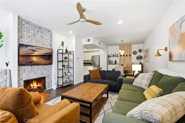 $499,000 | 17711 Margate Street, Unit 103, Encino, CA 91316
