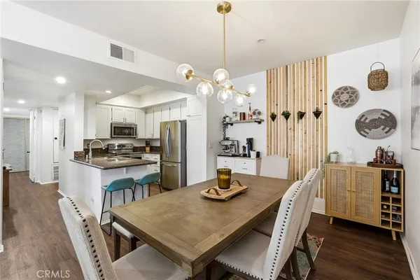 $499,000 | 17711 Margate Street, Unit 103, Encino, CA 91316