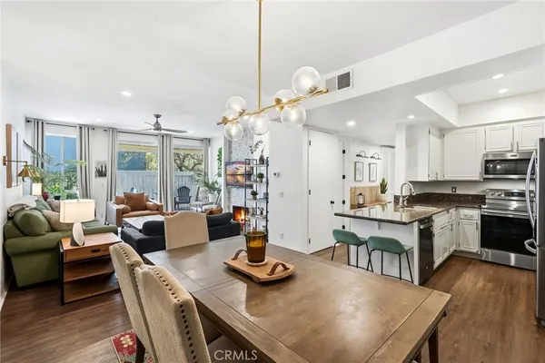 $499,000 | 17711 Margate Street, Unit 103, Encino, CA 91316