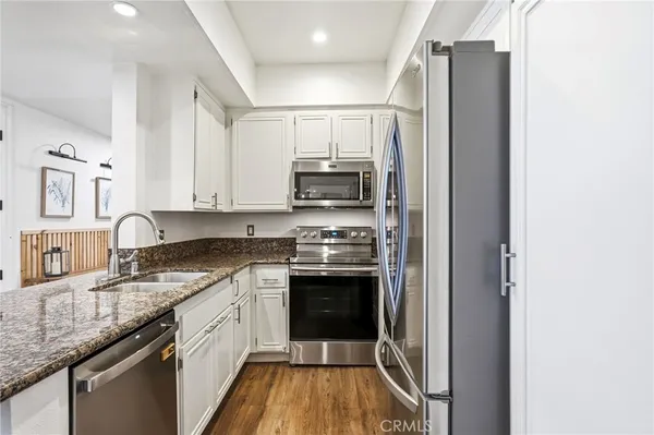$499,000 | 17711 Margate Street, Unit 103, Encino, CA 91316