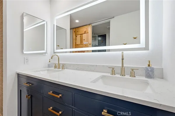 $499,000 | 17711 Margate Street, Unit 103, Encino, CA 91316