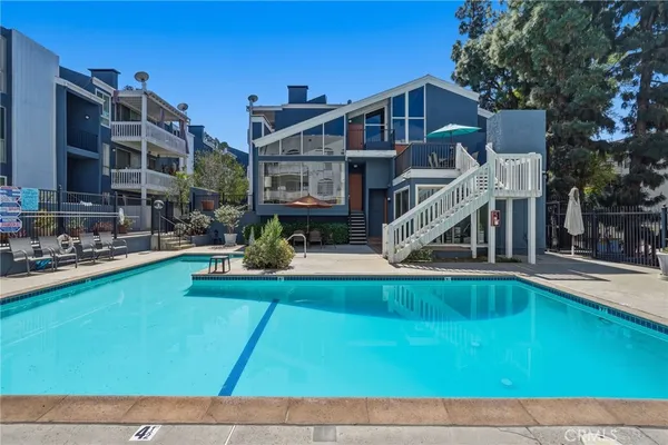 $499,000 | 17711 Margate Street, Unit 103, Encino, CA 91316