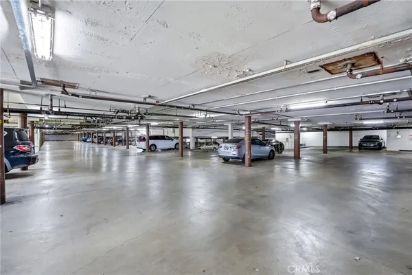 $499,000 | 17711 Margate Street, Unit 103, Encino, CA 91316
