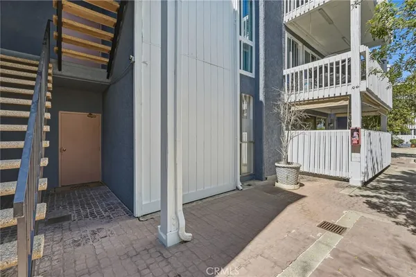 $499,000 | 17711 Margate Street, Unit 103, Encino, CA 91316