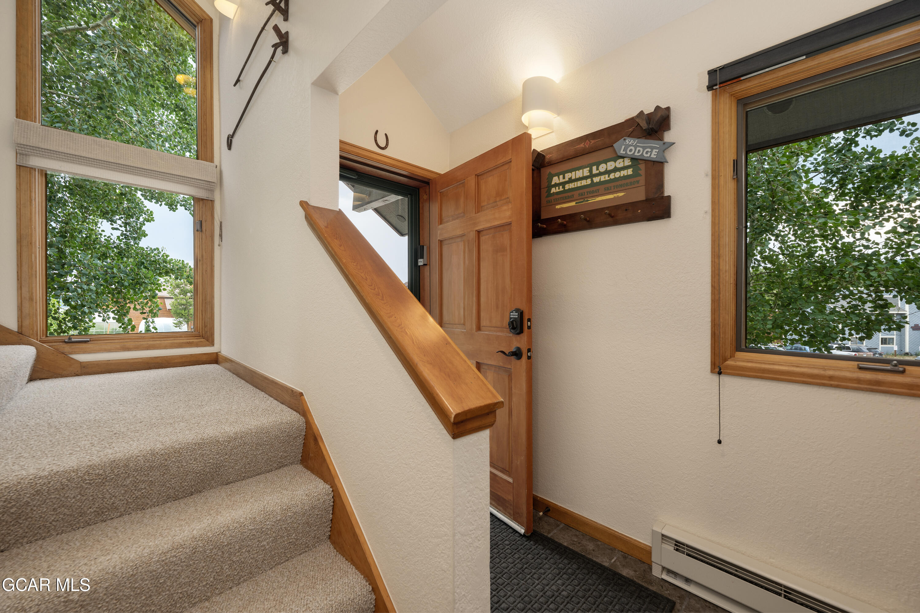 820 Wolverine Lane, Unit 3 Fraser, CO 80442 - Photo 22 of 43 a view of entryway