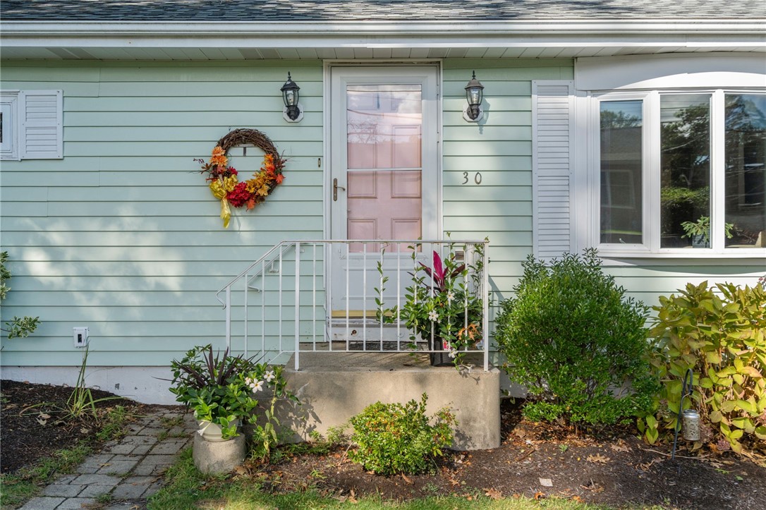 30 Lockwood Road Cumberland, RI 02864 - Photo 5 of 42 Gallery Image 5
