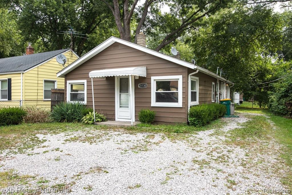 21730 Middlebelt Road Farmington Hills, MI 48336 - Photo 4 of 27