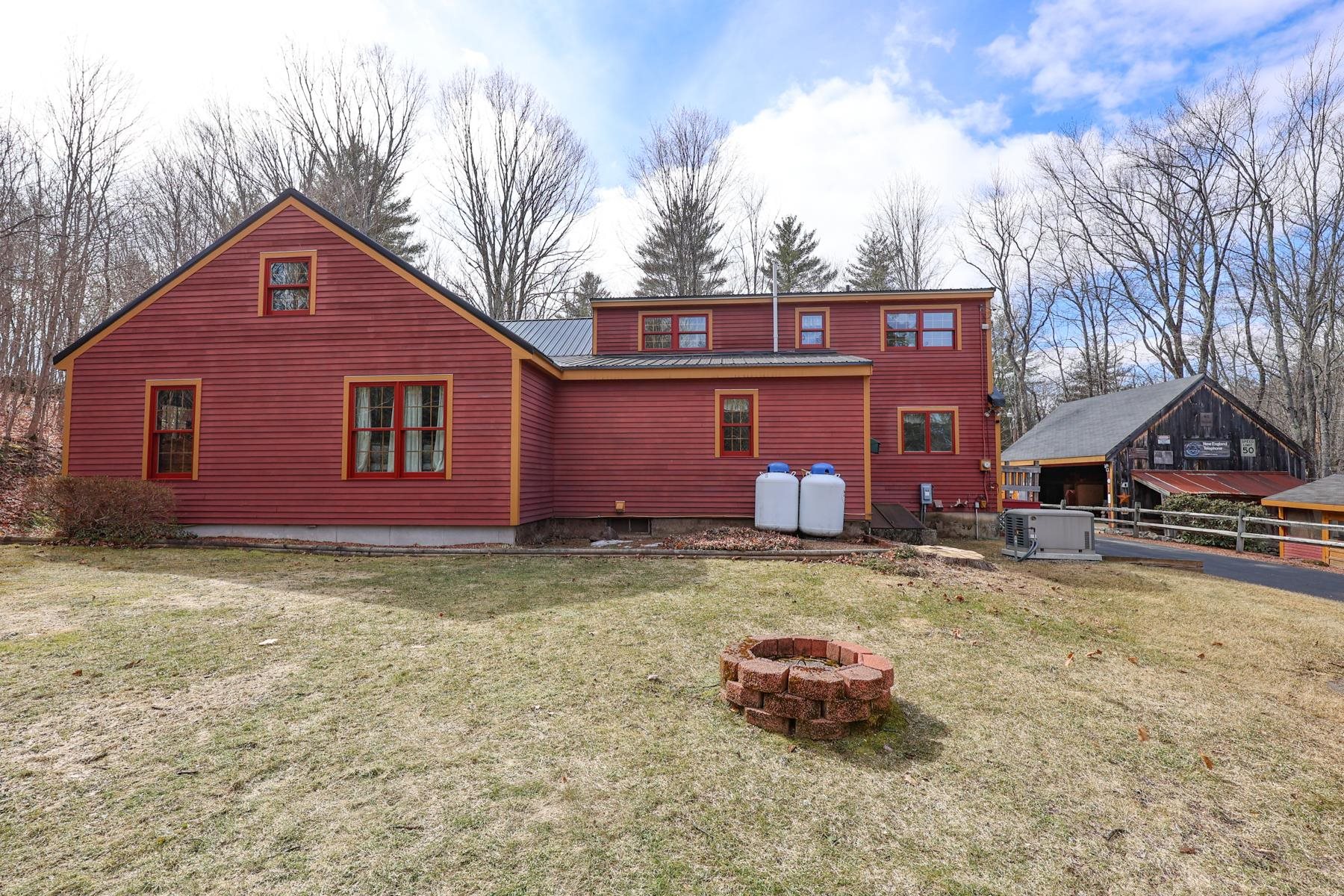 56 McKenzie Road Loudon, NH 03307 - Photo 4 of 40