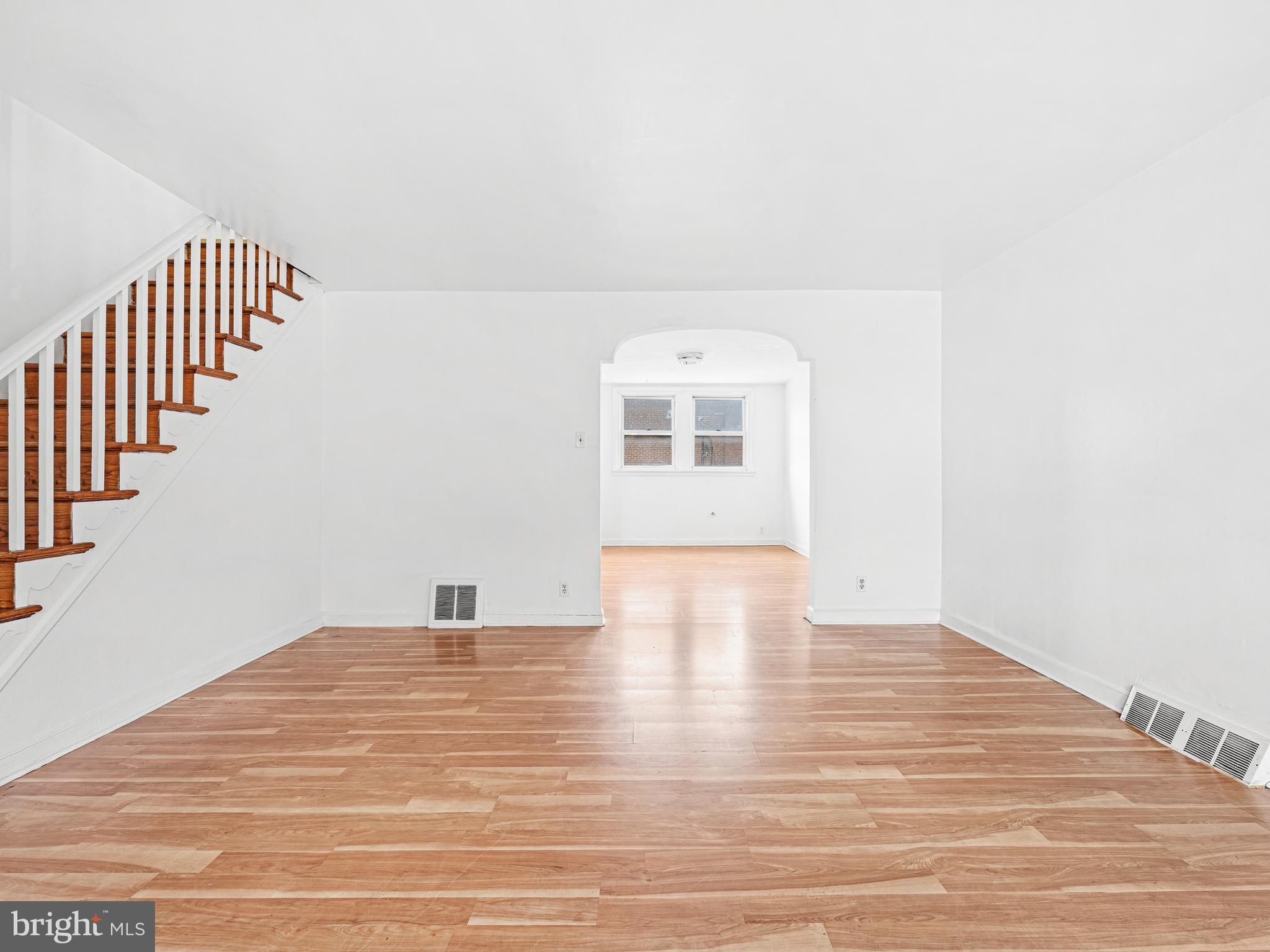 6638 Rutland Street Philadelphia, PA 19149 - Photo 2 of 27 Living room