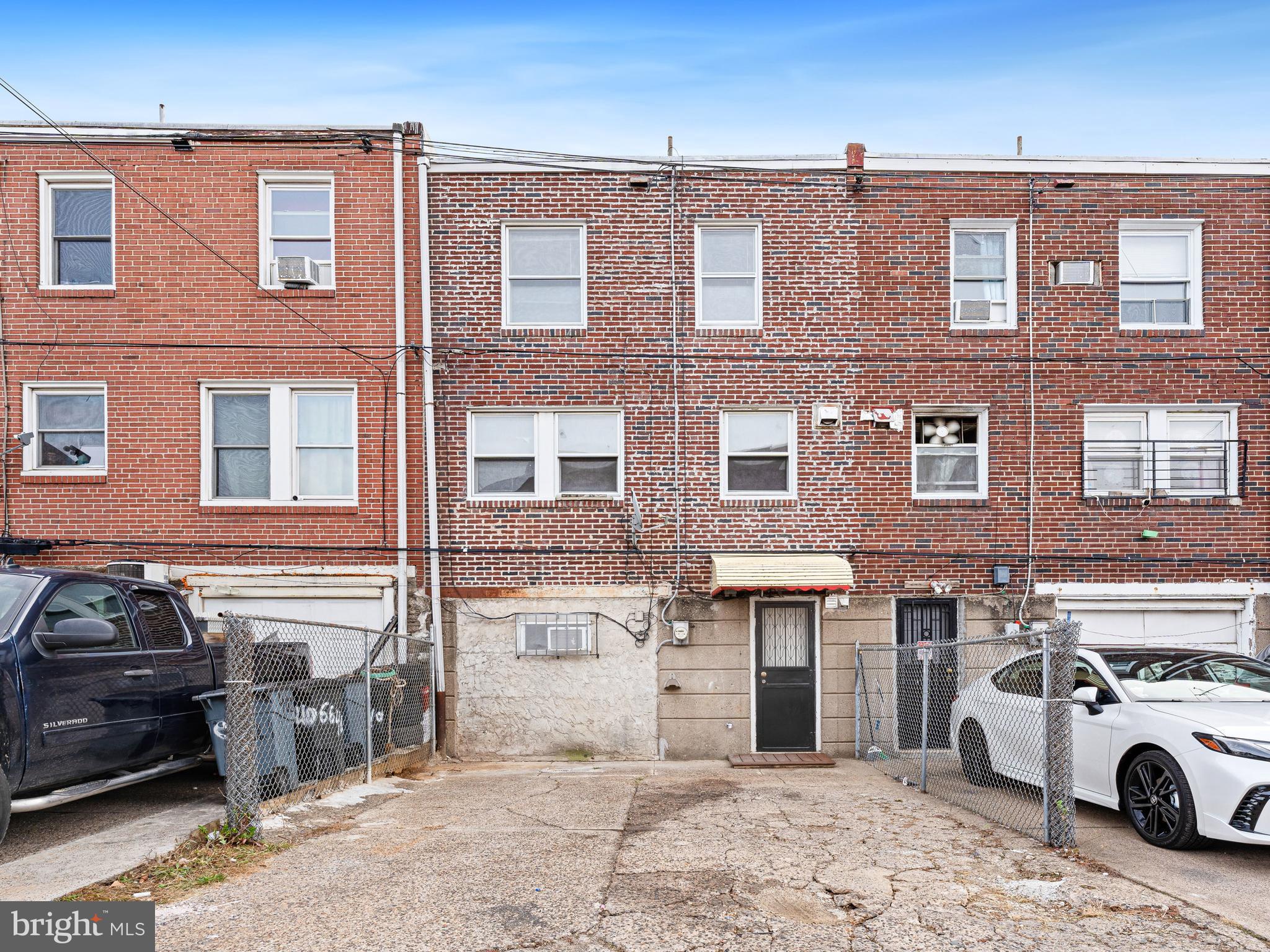 6638 Rutland Street Philadelphia, PA 19149 - Photo 26 of 27 Backyard driveway