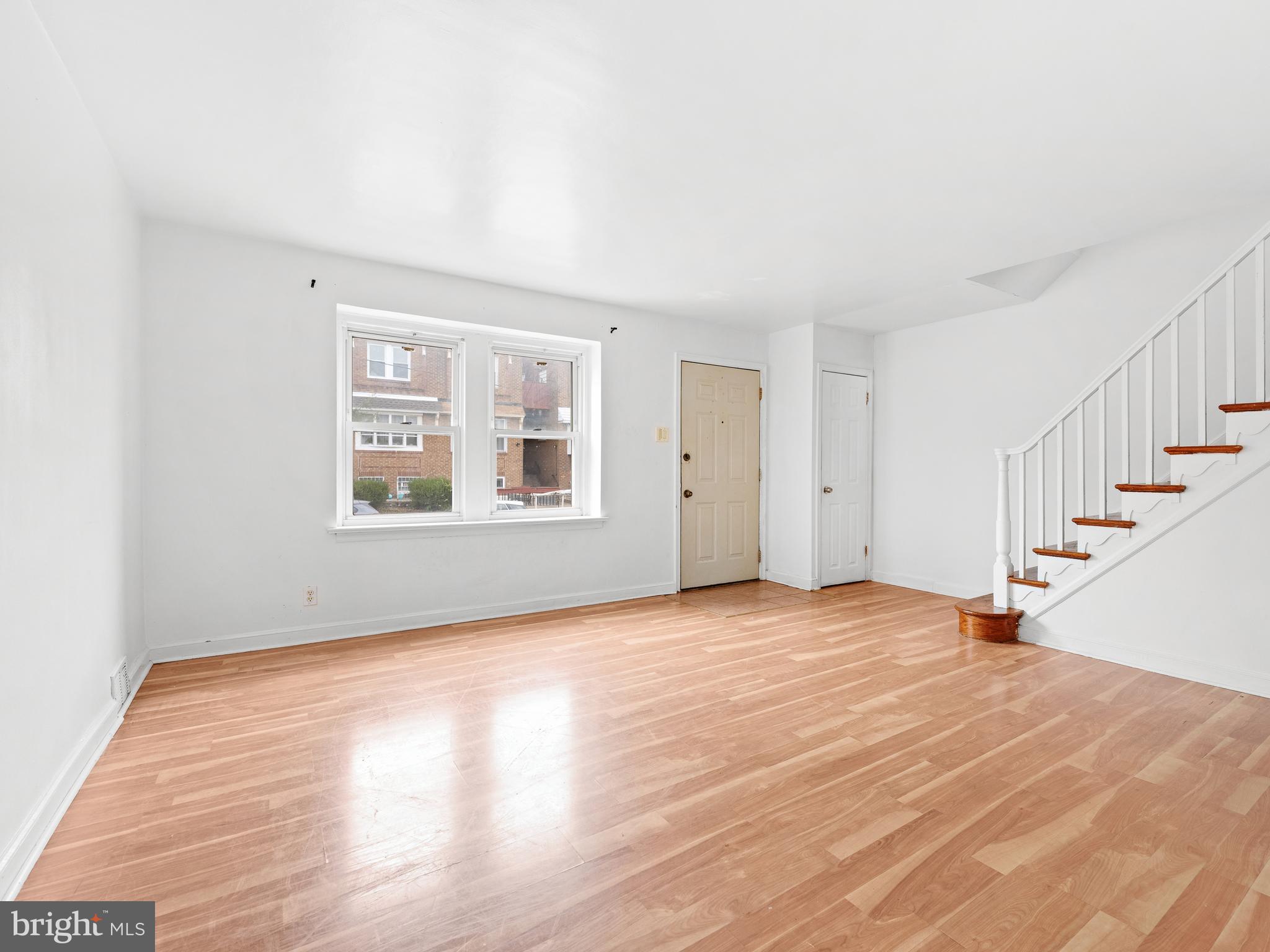 6638 Rutland Street Philadelphia, PA 19149 - Photo 4 of 27 Living room