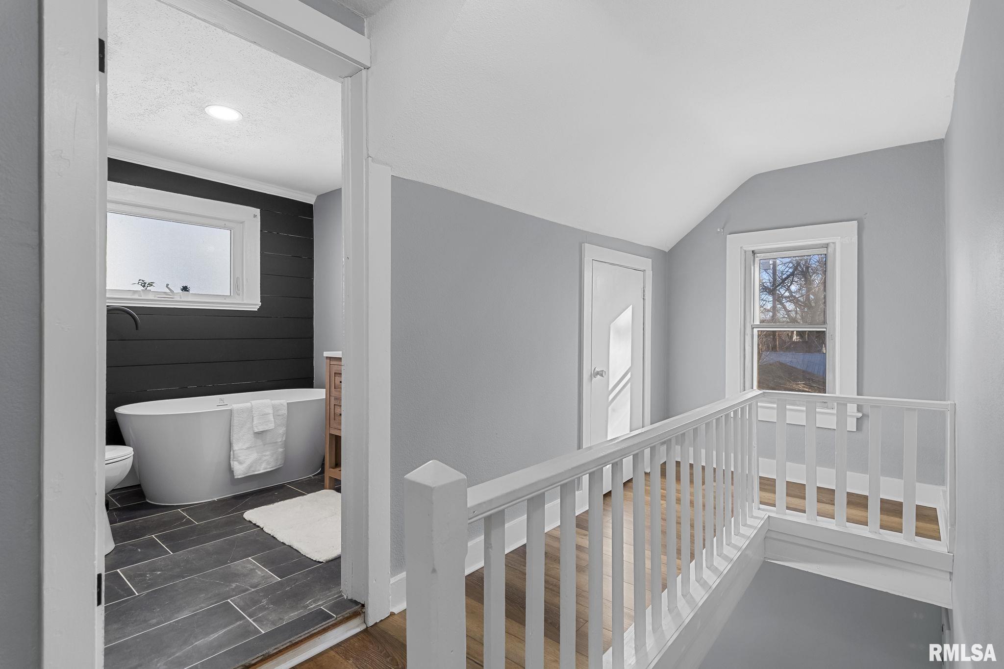 1428 West Edwards Street Springfield, IL 62704 - Photo 17 of 36 Gallery Image 17