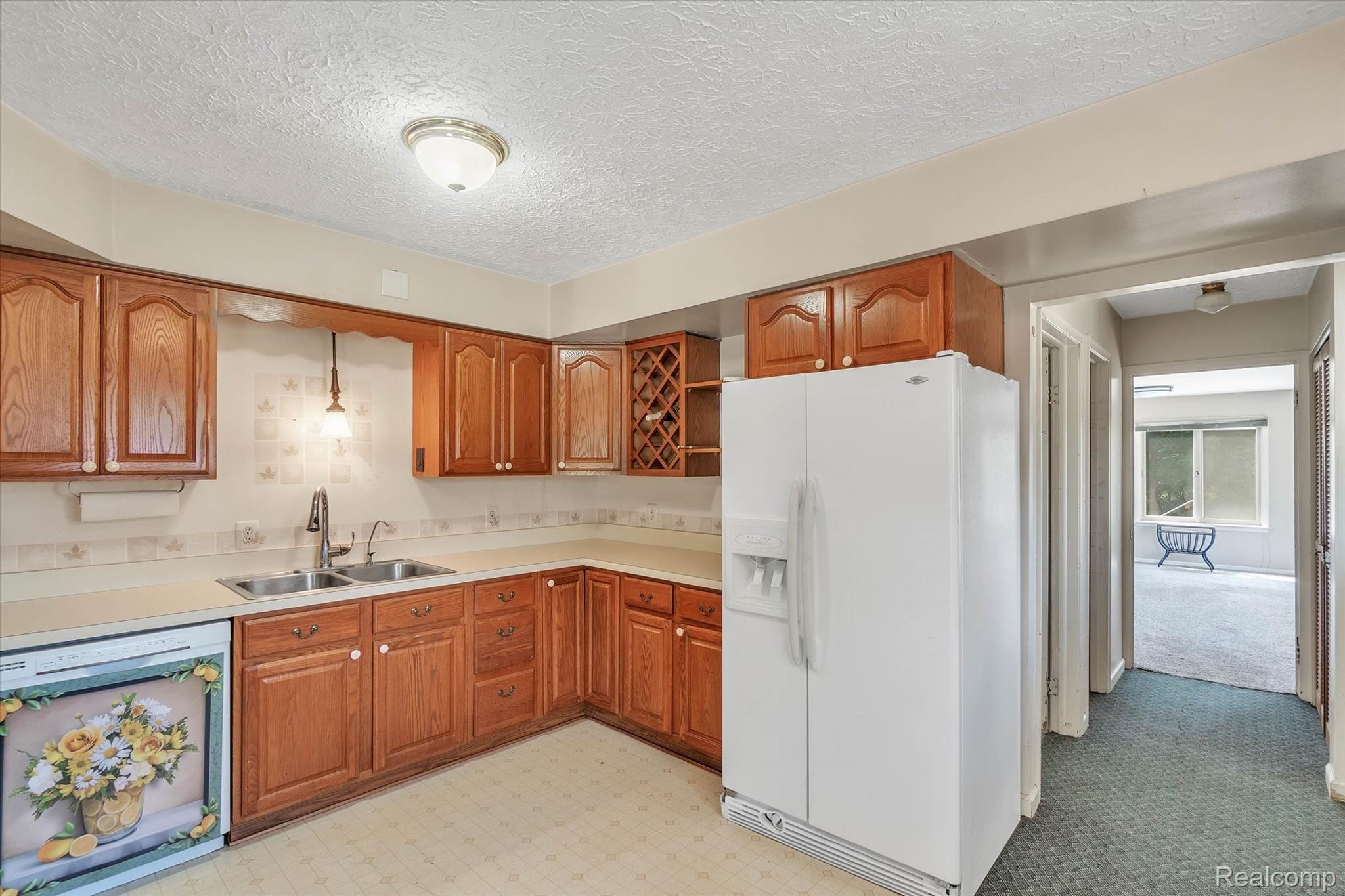 4661 Crooked Lake Road Howell, MI 48843 - Photo 9 of 47 Spacious Kitchen With Tons of Cabinets