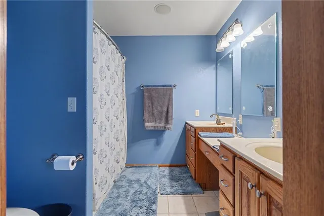 $355,000 | 545 East Monroe Avenue, Garnett, KS 66032