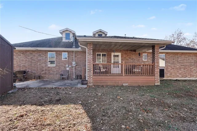 $355,000 | 545 East Monroe Avenue, Garnett, KS 66032