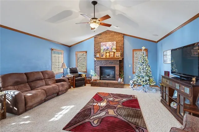 $355,000 | 545 East Monroe Avenue, Garnett, KS 66032