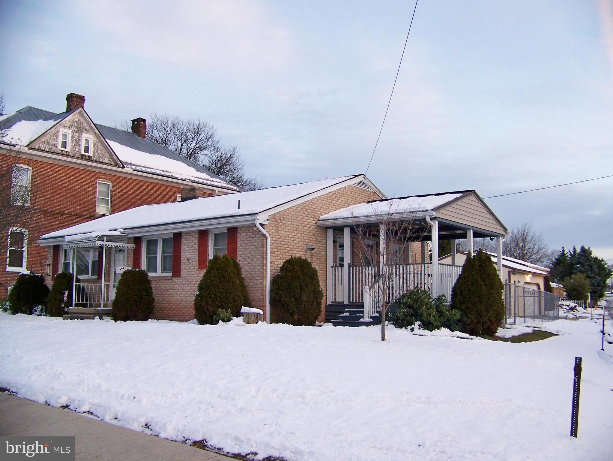 312 Maple Avenue Hanover, PA 17331 - Photo 2 of 34 Gallery Image 2