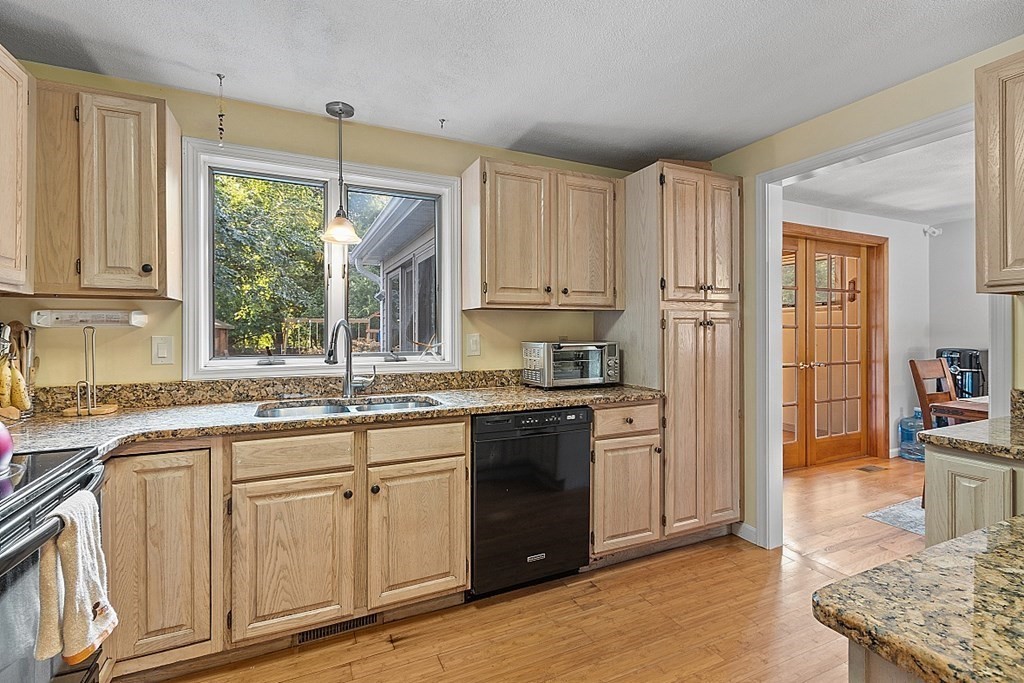 11 Andrews Farm Road Boxford, MA 01921 - Photo 3 of 40