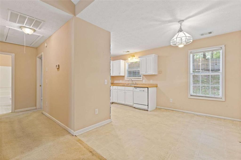 15 Twin Lakes Road Winder, GA 30680 - Photo 10 of 32