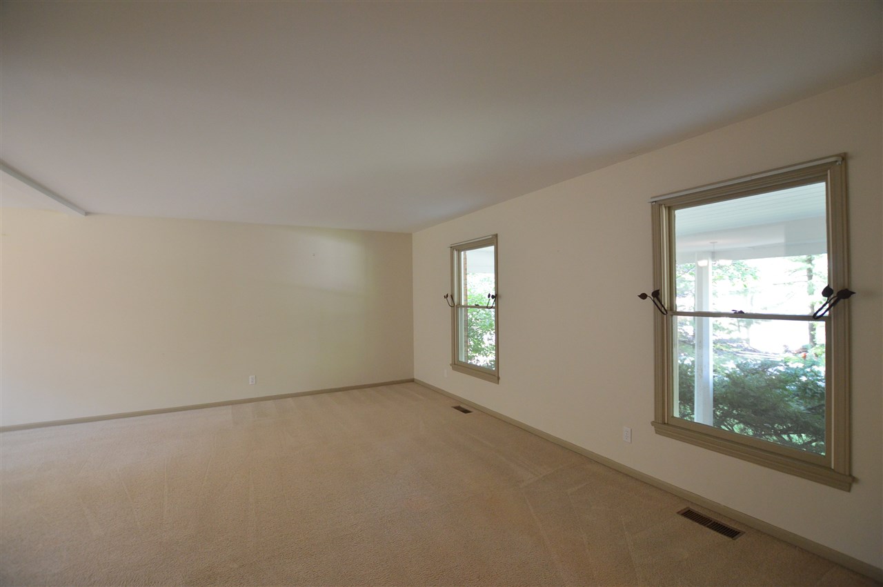 718 Bloomfield Road Traverse City, MI 49686 - Photo 37 of 82 1851260-36.JPG