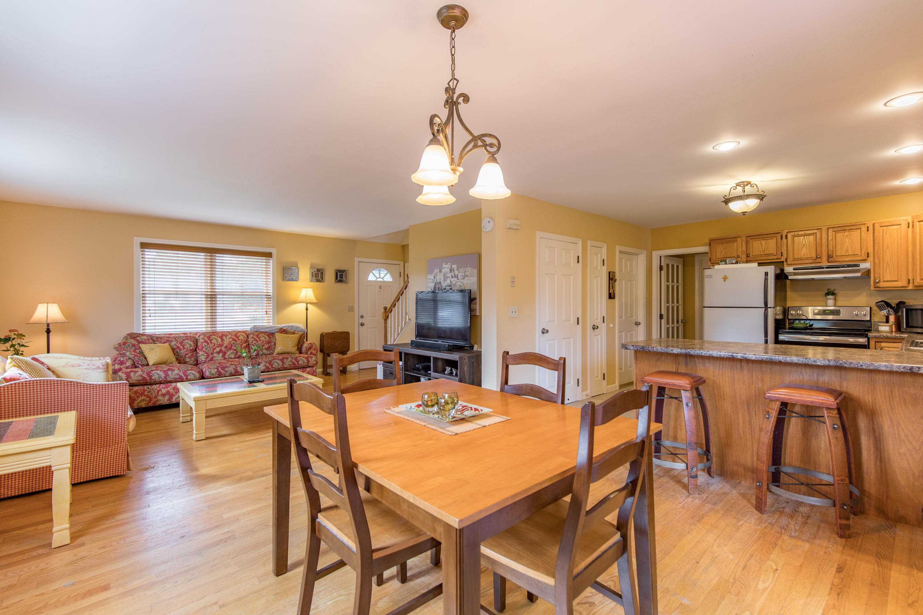 31 Saugus Street Portland, ME 04103 - Photo 7 of 34 31 Saugus Street Portland-18