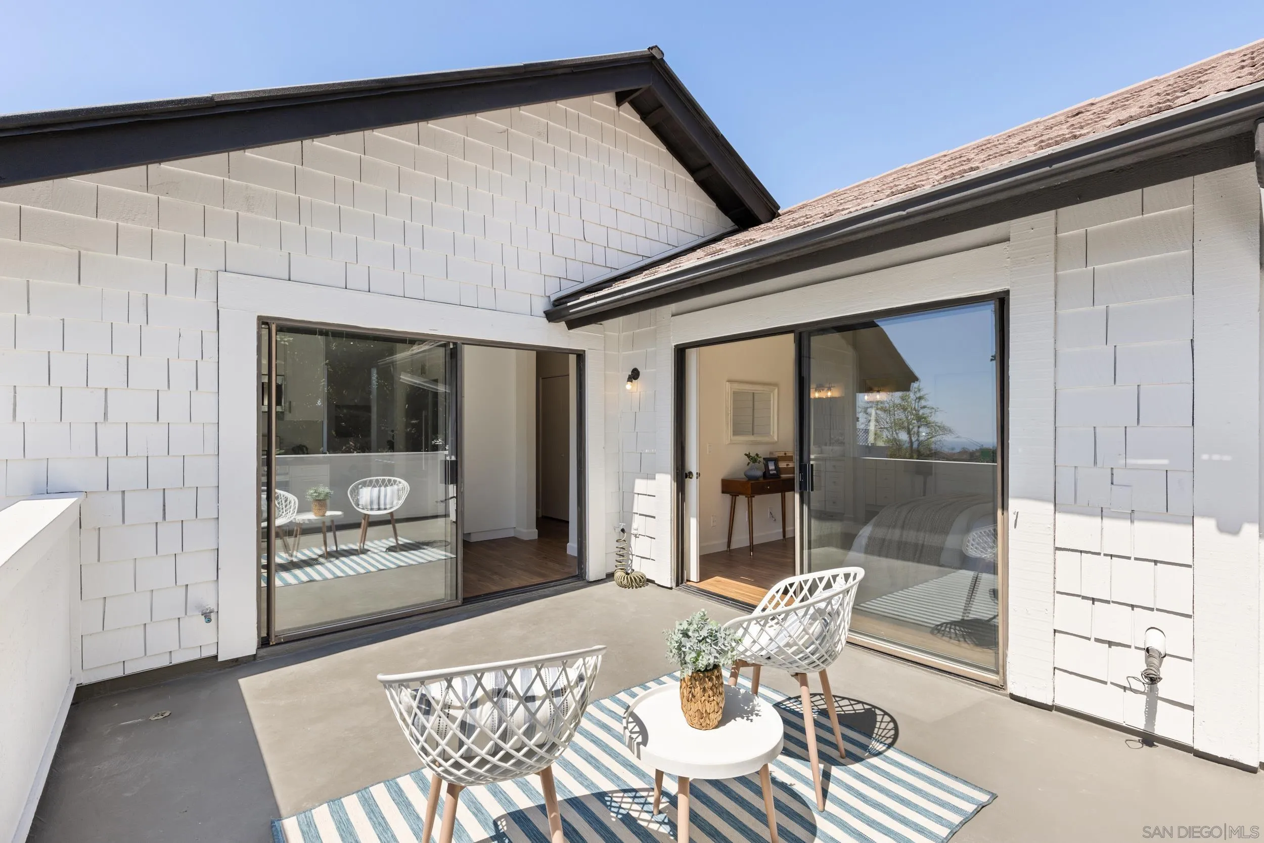 863 Violet Court Carlsbad, CA 92011 - Photo 14 of 37 a outdoor living space with furniture