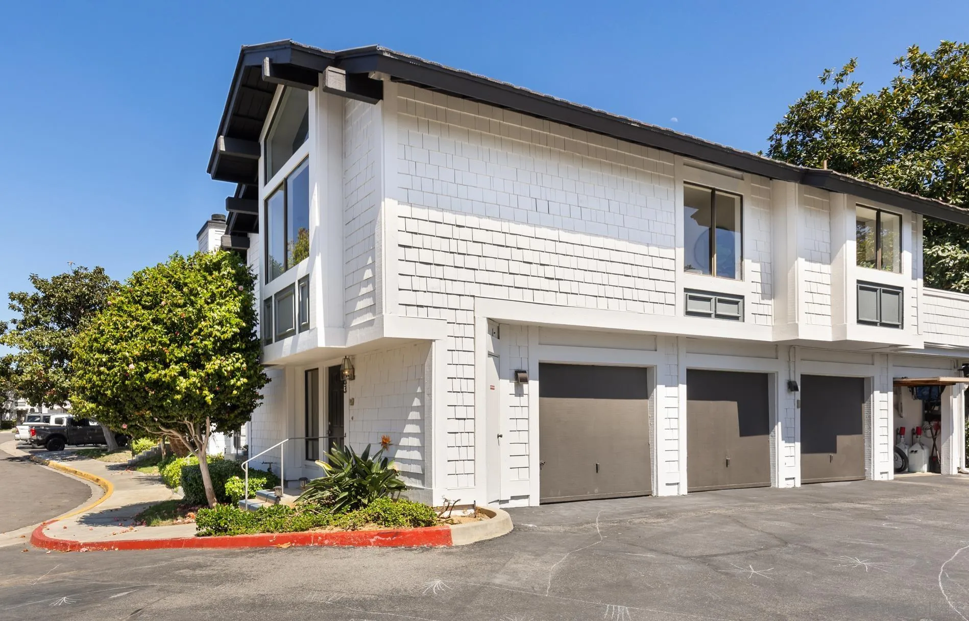 863 Violet Court Carlsbad, CA 92011 - Photo 26 of 37 front view of a house