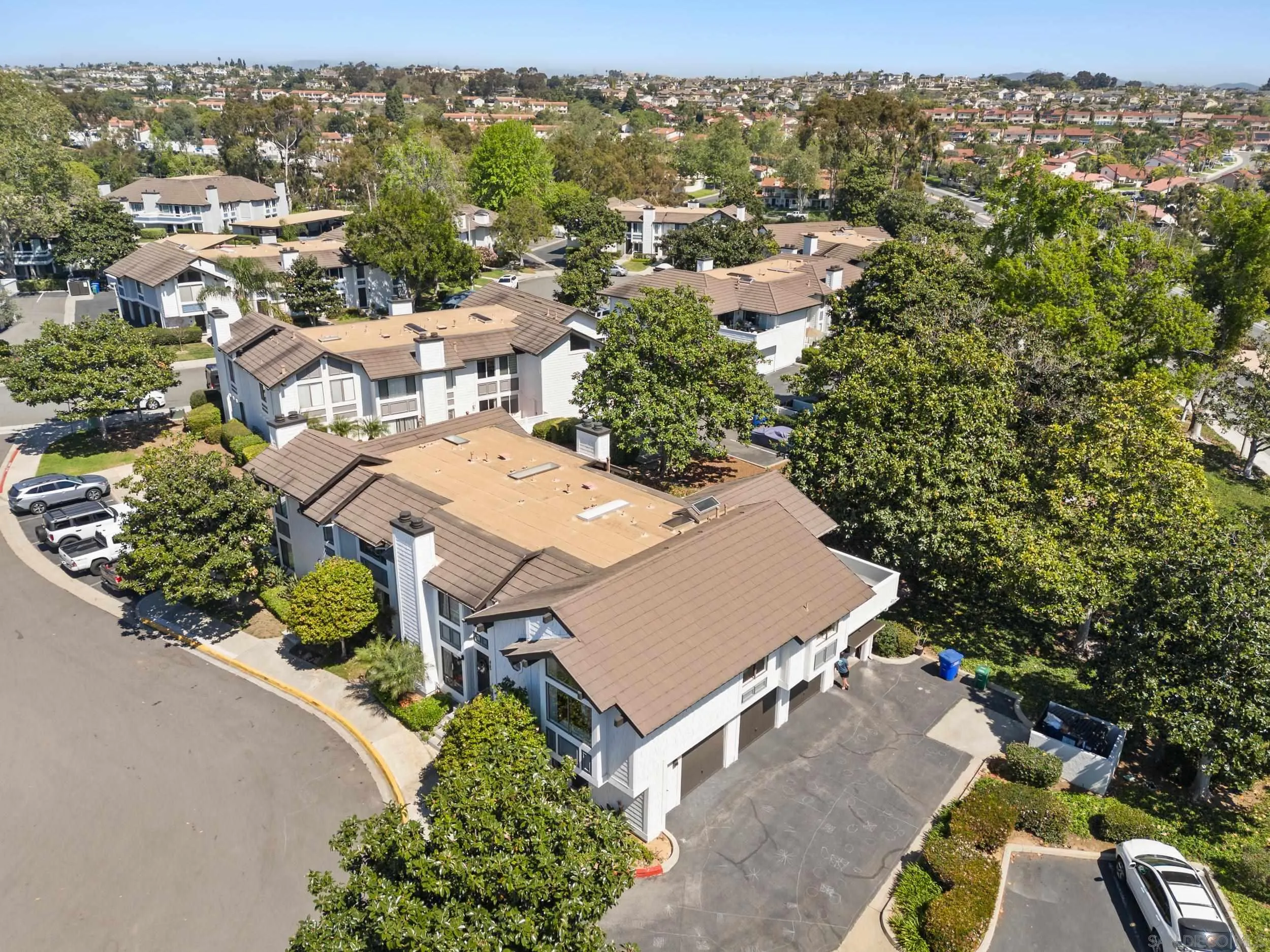 863 Violet Court Carlsbad, CA 92011 - Photo 28 of 37 an aerial view of multiple house