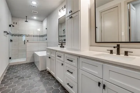 $650,000 | 1434 Elevado Drive, Dallas, TX 75212