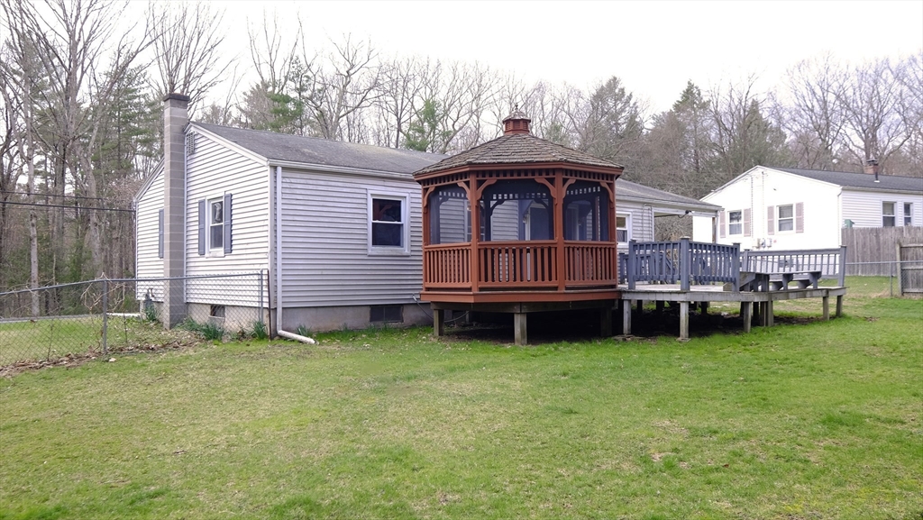 955 Burts Pit Road Northampton, MA 01062 - Photo 5 of 18